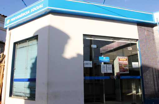 Bahia: Servidores do INSS mantém greve a 51 dias