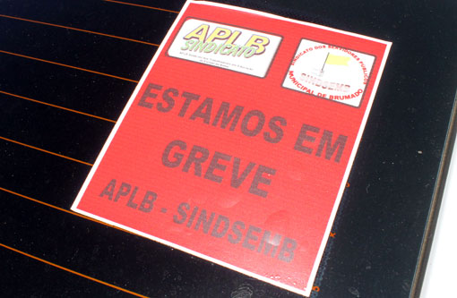 Brumado: Após assembleia, servidores e professores municipais mantém greve 