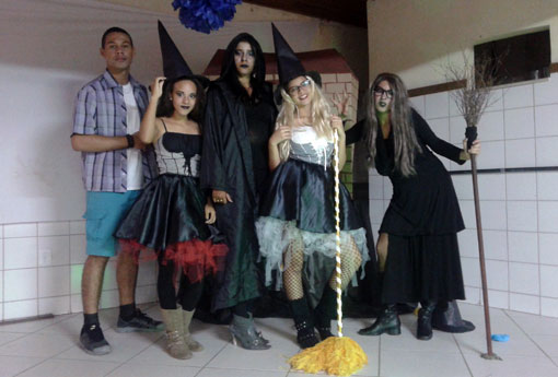 Brumado: grupo de Teatro Arte e Vida apresentou peça teatral na escola 'Cirandinha'