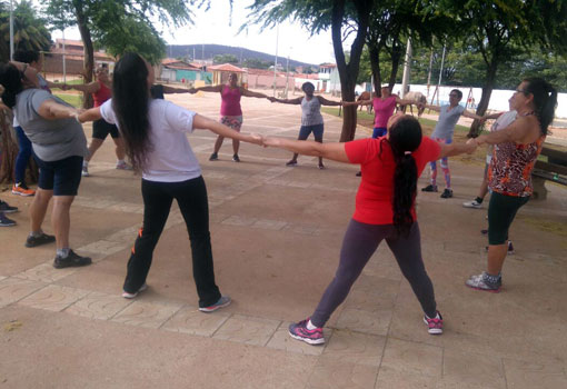 Brumado: grupo 'Qualidade de vida' se reúne todas as terças-feiras na Praça Edmundo Dantas no Bairro São José