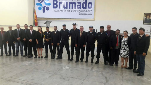 Brumado: Câmara apresenta fardamento da Guarda legislativa