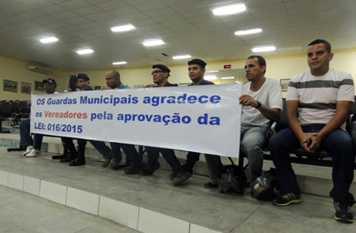 Guardas municipais agradecem apoio do legislativo brumadense