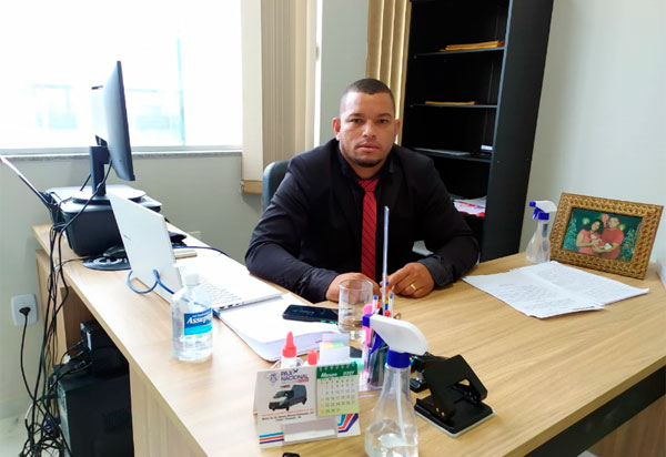 Brumado: Vereador Harley Lopes solicita limpeza do Ginásio de Esportes Antônio Alves Ribeiro