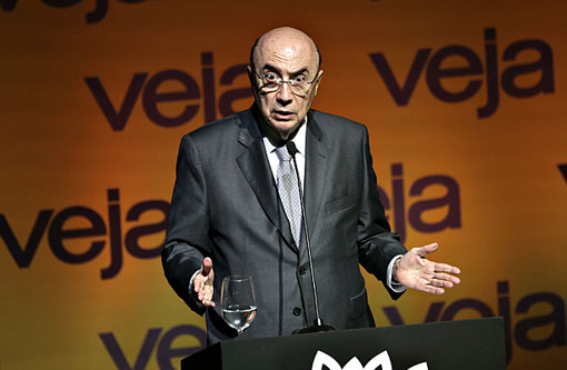 Henrique Meirelles: governo descarta aumento de impostos 'no momento'