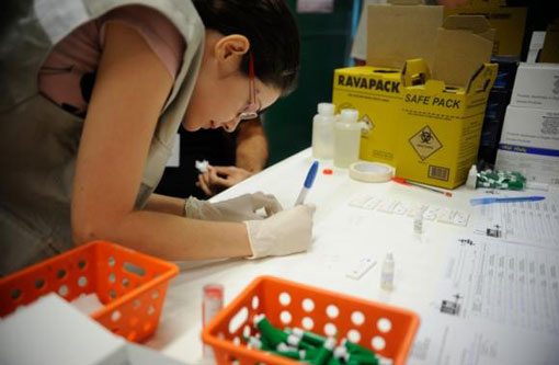 Ministério da Saúde convoca população para fazer teste da hepatite C