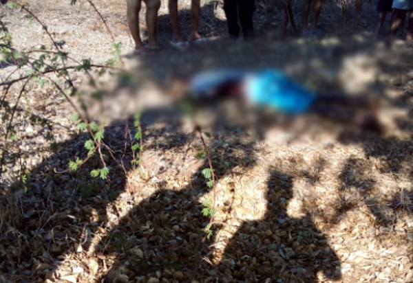 Livramento: homem é morto com facada no peito; Acusado do crime está foragido