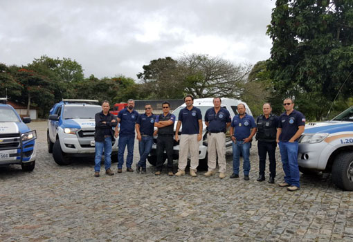 Policiais da Bahia homenageiam delegado Marco Torres