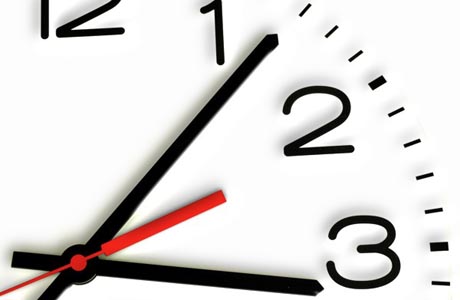 HORÁRIO DE VERÃO TERMINA À MEIA-NOITE DE HOJE