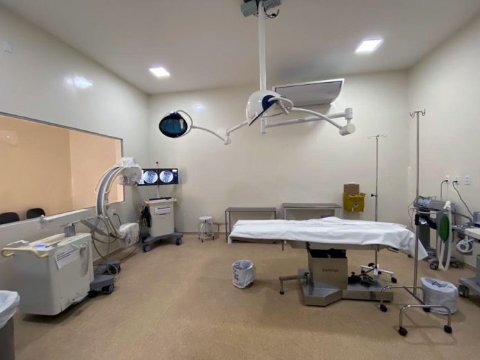 Governo da Bahia amplia centro cirúrgico e implanta serviço de neurocirurgia no Hospital Regional de Guanambi