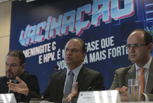 Apenas 239 municípios têm cobertura adequada contra o HPV