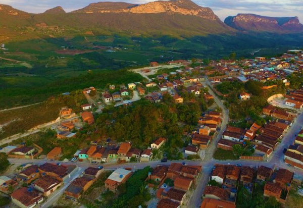 Jovem e criança são assassinados em Ibicoara, no Distrito Cascavel