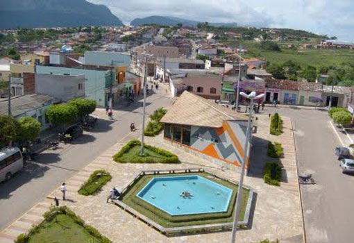 Ibicoara: Homem atinge comparsa após  se assustar com a própria imagem no espelho durante assalto