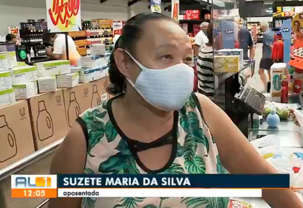 Desesperada com alta dos preços, idosa chora em supermercado 