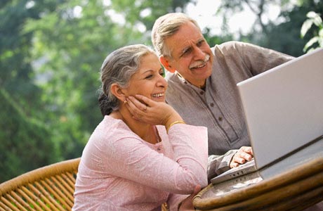 Idosos usam mais computador em casa do que os jovens