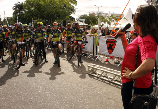 Brumado: vereadora Ilka Abreu prestigiou o Desafio Terra do Minério