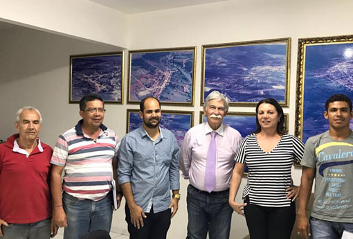 Brumado: vereadora Ilka agenda na prefeitura a limpeza de aguadas na zona rural do município