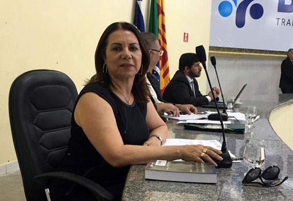 Brumado: vereadora Ilka Abreu indica ao Executivo Municipal limpeza de aguadas na zona rural