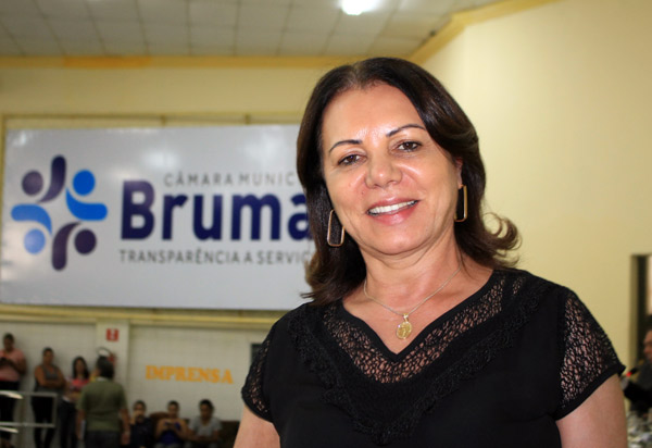 Brumado: vereadora Ilka Abreu parabeniza médicos em data comemorativa 
