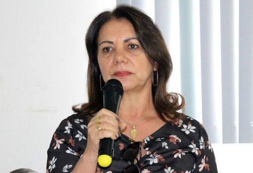 Brumado: Ilka Abreu representa presidente do legislativo na solenidade de assinatura dos convênios entre o TRE-BA e prefeituras