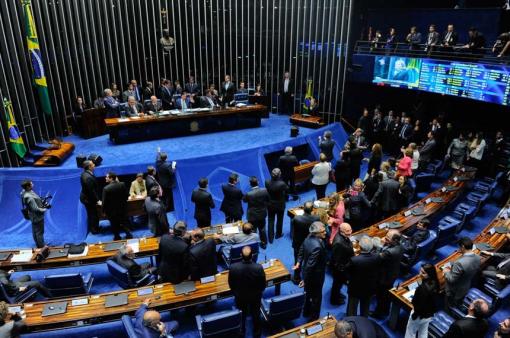 Senado aprova proposta de reforma trabalhista