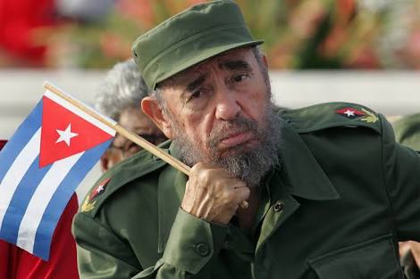 Fidel Castro morre em Cuba aos 90 anos de idade 
