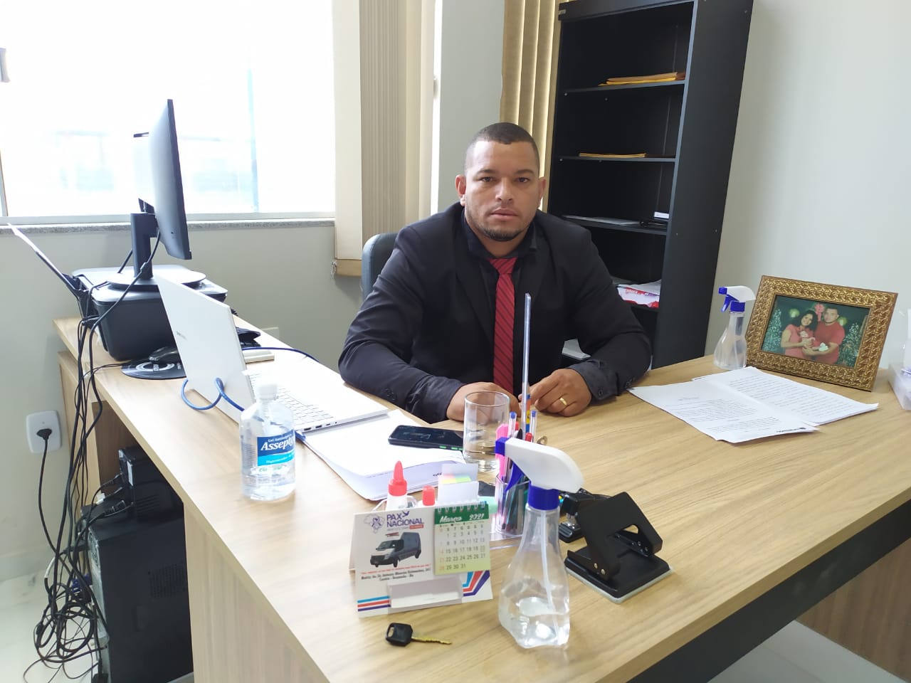 Brumado: Vereador Harley Lopes solicita o retorno do pagamento do auxílio universitário previsto no PAEES