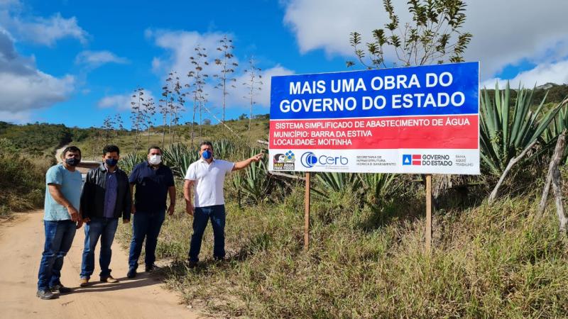 Barra da Estiva: Marquinho Viana visita obra de implantação do sistema de abastecimento de água da comunidade de Moitinha