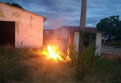 Brumado: indivíduo tenta furtar fiação elétrica no antigo Derba e provoca incêndio