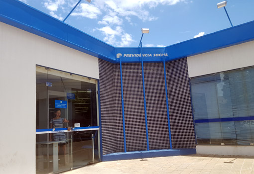 Aposentados e pensionistas do INSS têm até fevereiro para comprovar vida