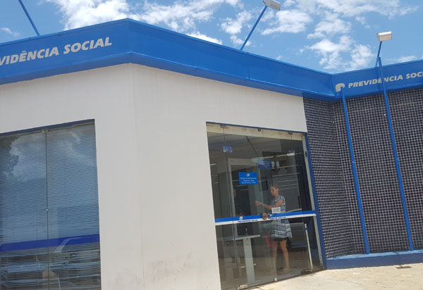 Governo deve cortar mais de R$ 5 bi de benefícios irregulares do INSS