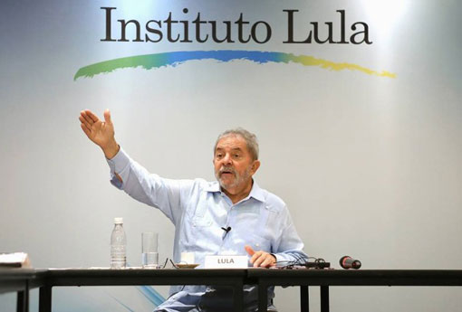 Polícia Federal indicia Lula por corrupção passiva