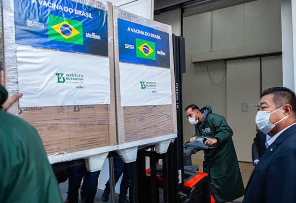 Butantan inicia semana de entregas de CoronaVac com mais 1,5 milhão de doses enviadas ao governo federal