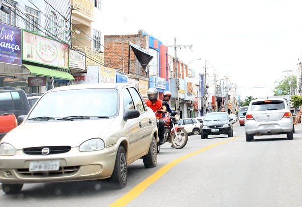 Veículos com placas finais 1 e 2 que não pagaram IPVA são notificados