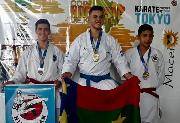 Conquista: Atleta Teiú é Bicampeão do Nordeste de Karatê