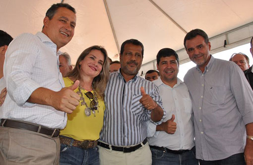 Deputada Ivana Bastos participa da entrega de 356 unidades do Minha Casa Minha Vida em Brumado