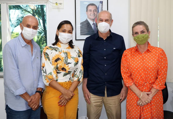 Deputada e prefeita reivindicam mais acesso à água de qualidade para Contendas do Sincorá