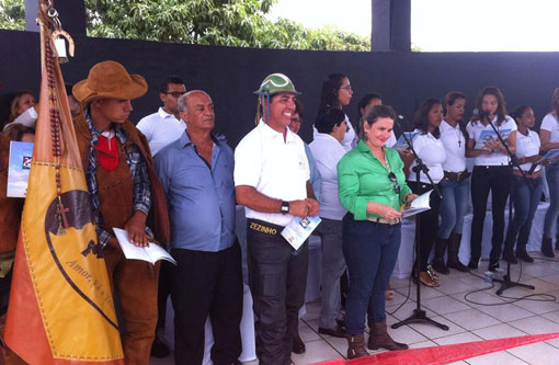 Ivana Bastos participa da Missa do Vaqueiro de Lagoa Real e destaca crescimento do evento