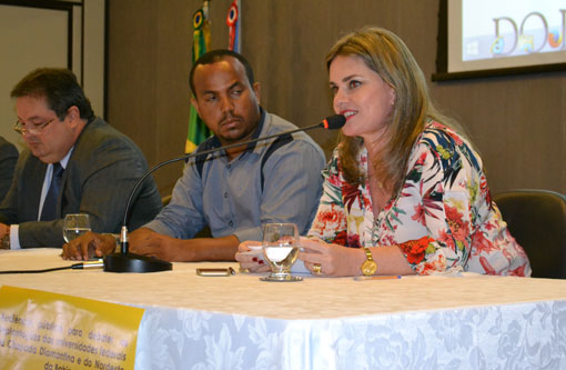 Ivana Bastos debate criação da universidade da Chapada e do nordeste da Bahia em audiência pública