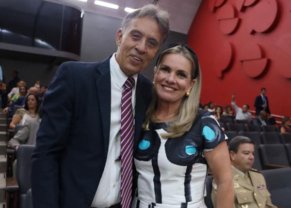 Ivana Bastos faz homenagem a Vandilson Costa