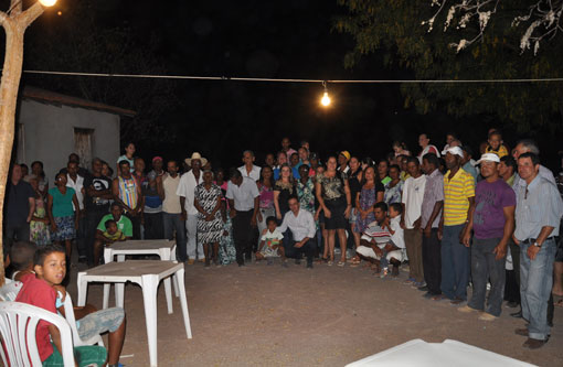 Guanambi: Famílias da comunidade de Lagoa Nova recebem energia elétrica