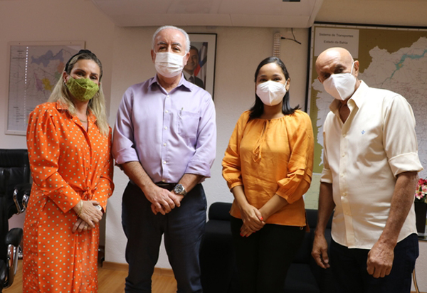 Após pedido de Ivana e Margareth, Seinfra autoriza recuperação asfáltica de via principal de Contendas do Sincorá