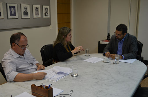 Ivana Bastos verifica obras do SAC de Guanambi e solicita demandas na Secretária da Administração