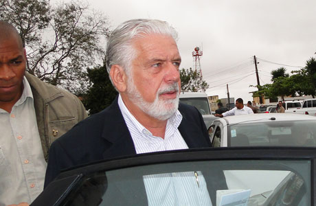 MANIFESTAÇÕES: WAGNER DEFENDE DEMOCRACIA E DIÁLOGO