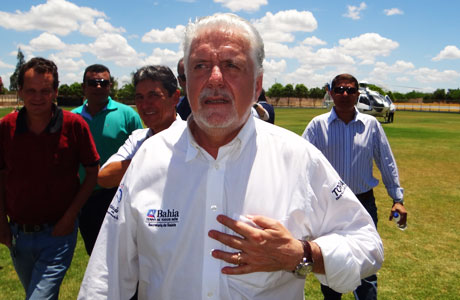 Brumado: Wagner assina contrato para construção do Centro de Detenção Provisória