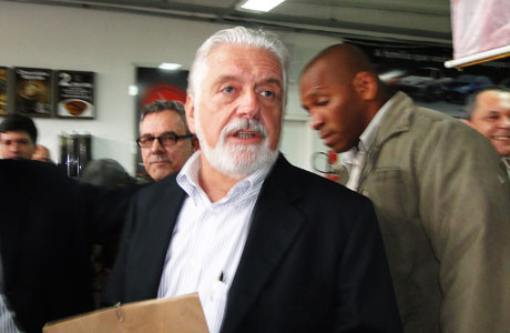 Jaques Wagner anuncia abertura de edital para ampliação do Aeroporto de Conquista