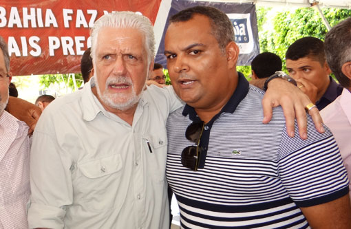 Gajeru: Prefeito de Maetinga participa da visita do governador Jaques Wagner