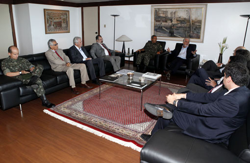 Jaques Wagner diz que decisão unilateral de greve levou à solicitação de tropas federais