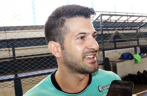 Goleiro do LEM Vento em Popa, o brumadense Jonathan vira dúvida para Taça Brasil