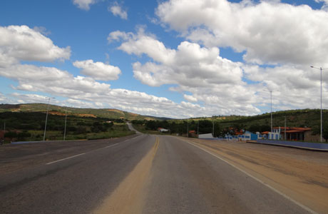 BA-262: Idosa morre após ser atropelada em Anagé