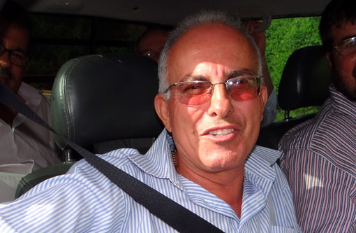 Prefeito de Tanhaçu volta ao cargo após liminar do TSE